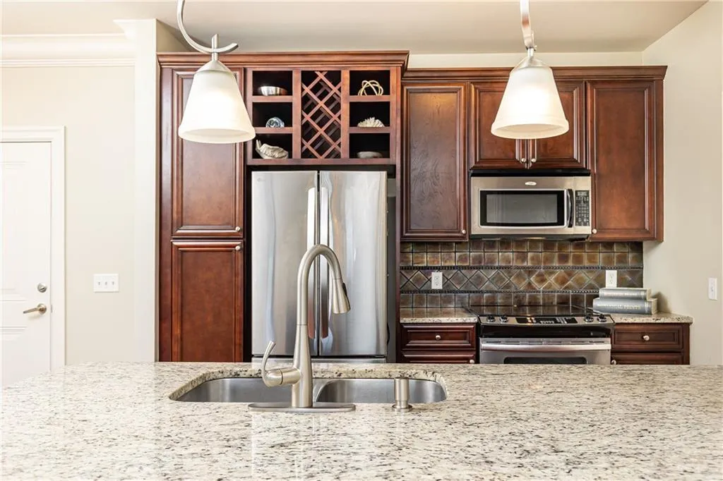 901 Abernathy Road Ne Unit 4170, Atlanta, Georgia 30328, 2 Bedrooms Bedrooms, ,2 BathroomsBathrooms,Residential,For Sale,901 Abernathy Road Ne Unit 4170,7629708