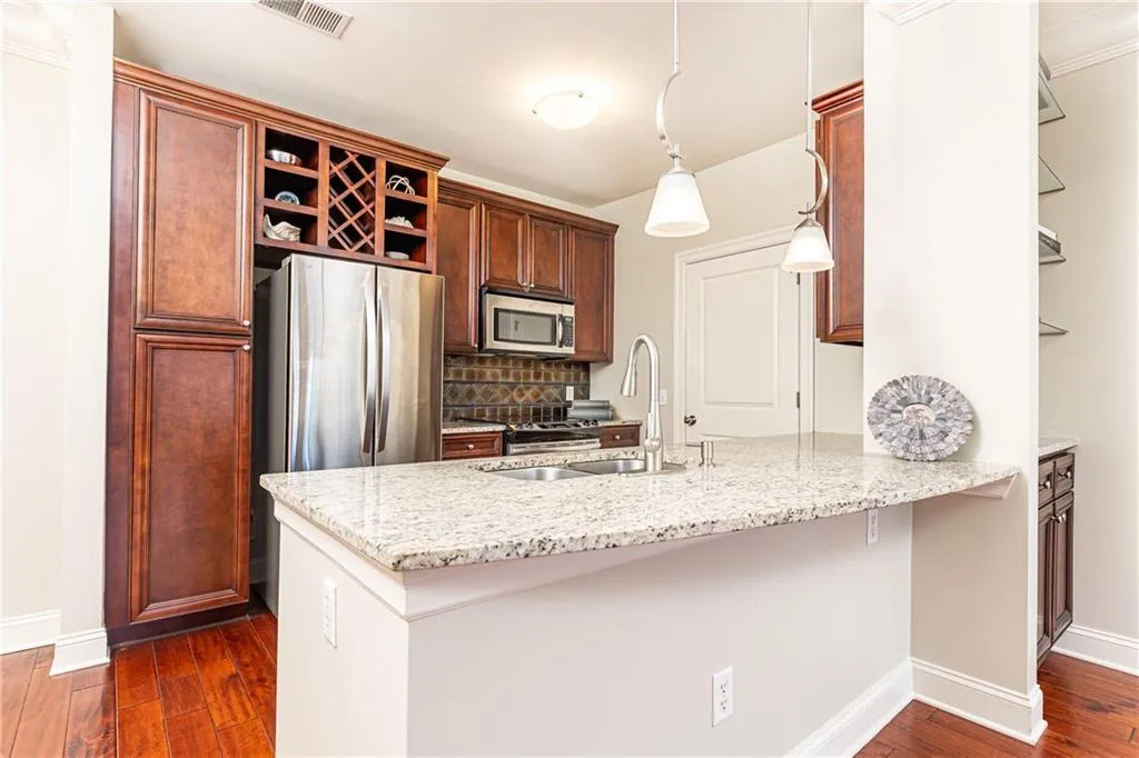 901 Abernathy Road Ne Unit 4170, Atlanta, Georgia 30328, 2 Bedrooms Bedrooms, ,2 BathroomsBathrooms,Residential,For Sale,901 Abernathy Road Ne Unit 4170,7629708
