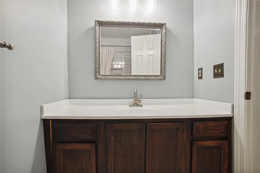 7500 Roswell Road Unit 48, Sandy Springs, Georgia 30350, 2 Bedrooms Bedrooms, ,2 BathroomsBathrooms,Residential,Sold,7500 Roswell Road Unit 48,7121998