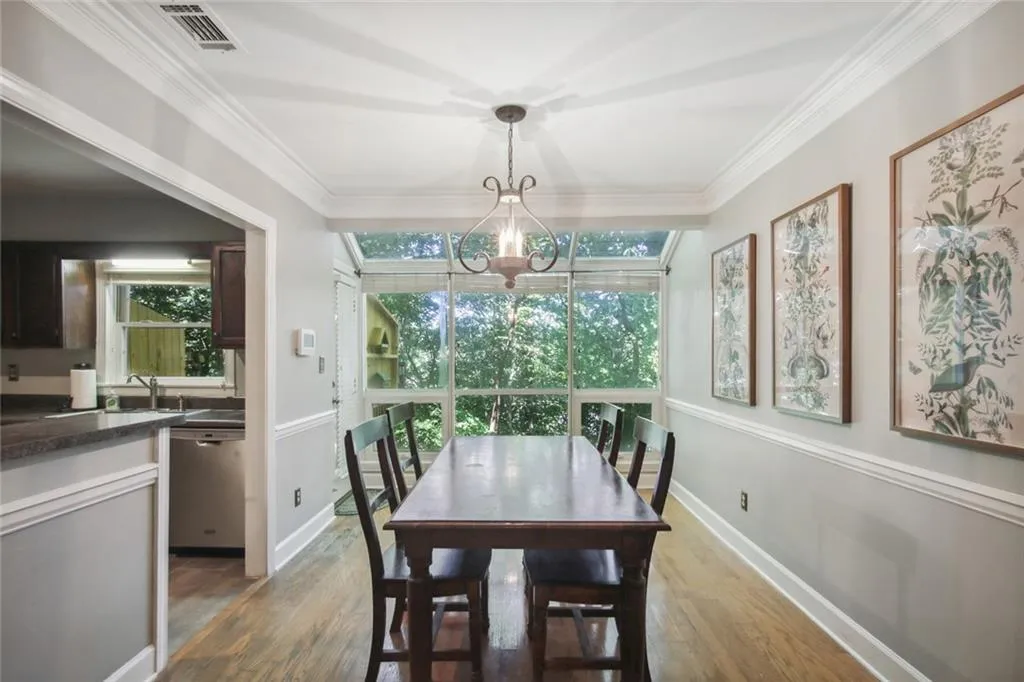 7500 Roswell Road Unit 48, Sandy Springs, Georgia 30350, 2 Bedrooms Bedrooms, ,2 BathroomsBathrooms,Residential,Sold,7500 Roswell Road Unit 48,7121998