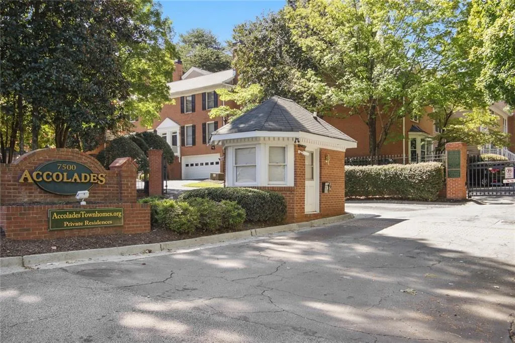 7500 Roswell Road Unit 48, Sandy Springs, Georgia 30350, 2 Bedrooms Bedrooms, ,2 BathroomsBathrooms,Residential,Sold,7500 Roswell Road Unit 48,7121998