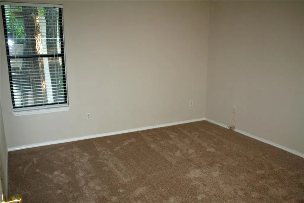 1308 Old Hammond Chase, Atlanta, Georgia 30350, 2 Bedrooms Bedrooms, ,2 BathroomsBathrooms,Residential,Sold,1308 Old Hammond Chase,5877310