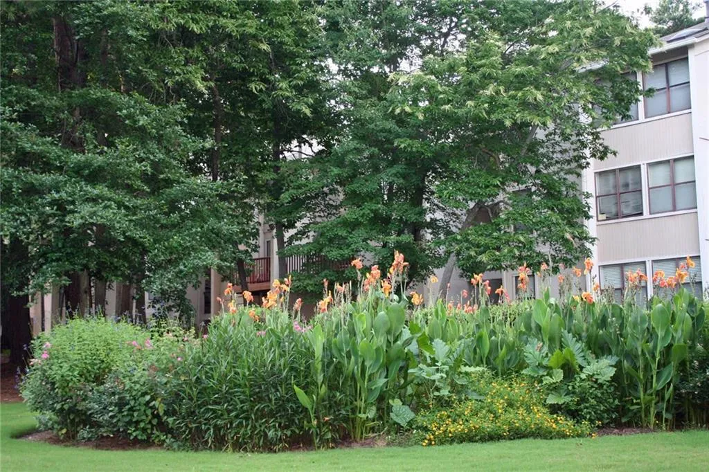 1308 Old Hammond Chase, Atlanta, Georgia 30350, 2 Bedrooms Bedrooms, ,2 BathroomsBathrooms,Residential,Sold,1308 Old Hammond Chase,5877310