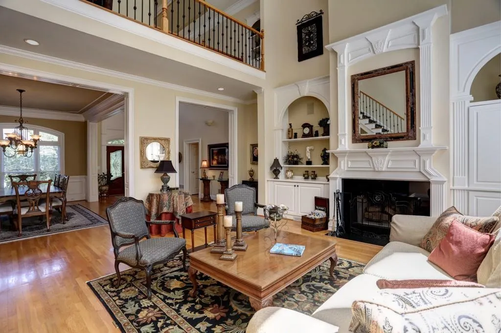 215 Farmbrooke Court, Atlanta, Georgia 30350, 6 Bedrooms Bedrooms, ,4 BathroomsBathrooms,Residential,Sold,215 Farmbrooke Court,5749892