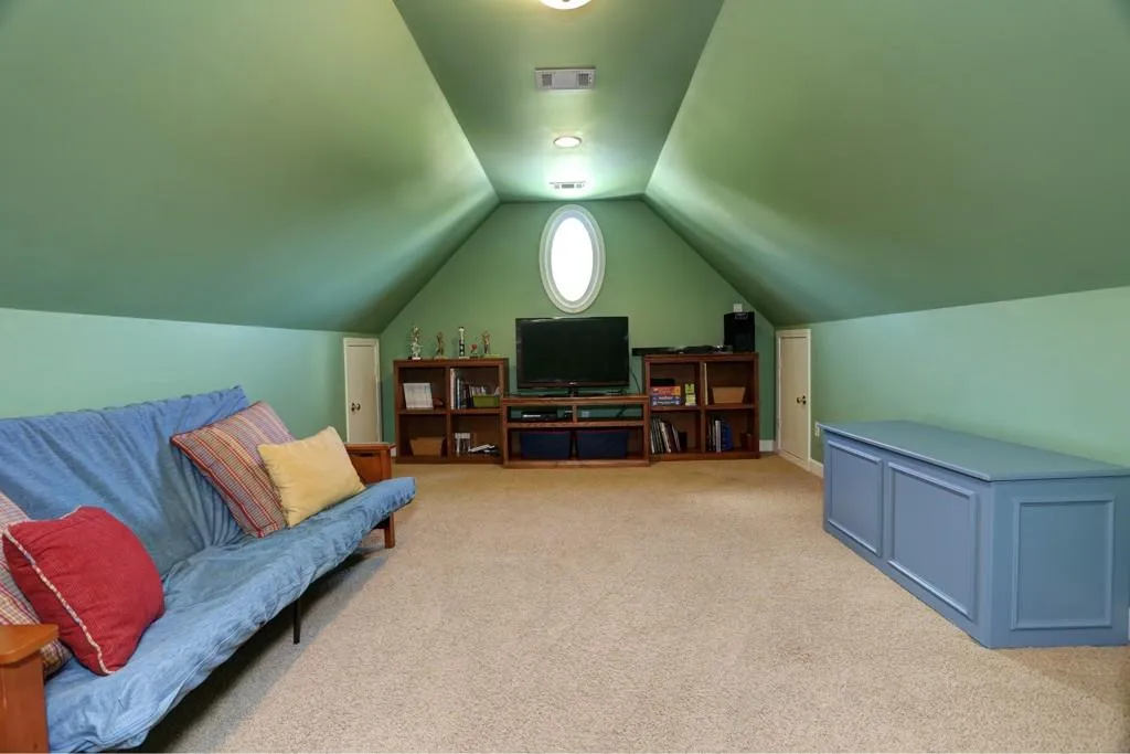 215 Farmbrooke Court, Atlanta, Georgia 30350, 6 Bedrooms Bedrooms, ,4 BathroomsBathrooms,Residential,Sold,215 Farmbrooke Court,5749892