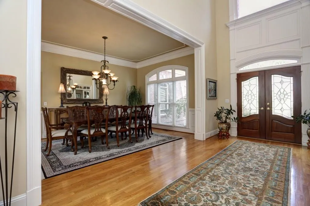 215 Farmbrooke Court, Atlanta, Georgia 30350, 6 Bedrooms Bedrooms, ,4 BathroomsBathrooms,Residential,Sold,215 Farmbrooke Court,5749892