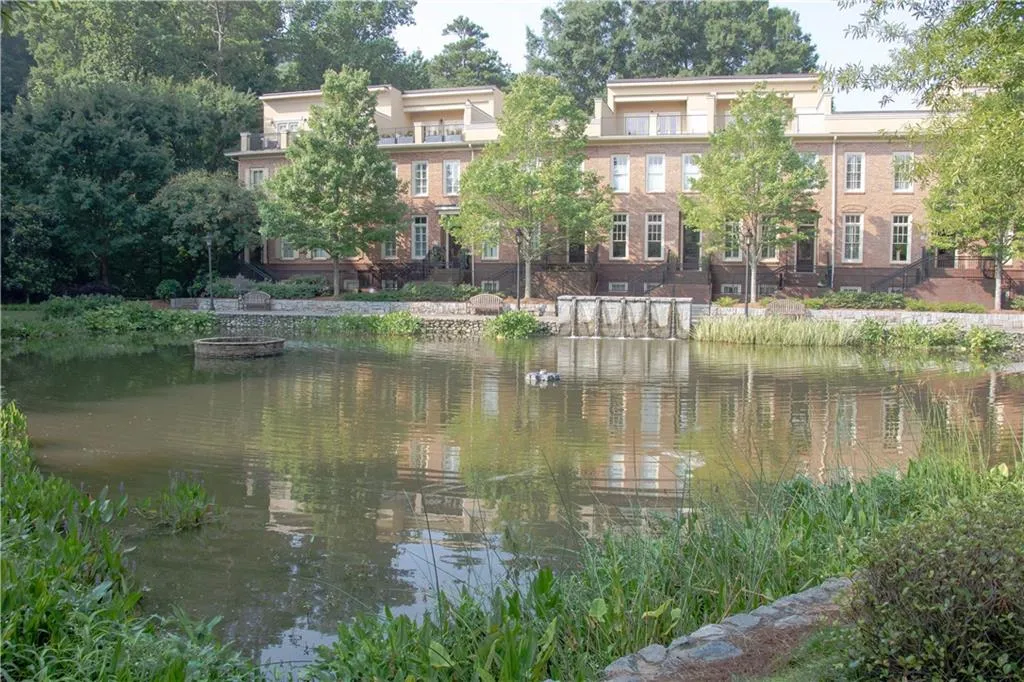 1112 River Vista Drive, Atlanta, Georgia 30339, 4 Bedrooms Bedrooms, ,4 BathroomsBathrooms,Residential,Sold,1112 River Vista Drive,6919239