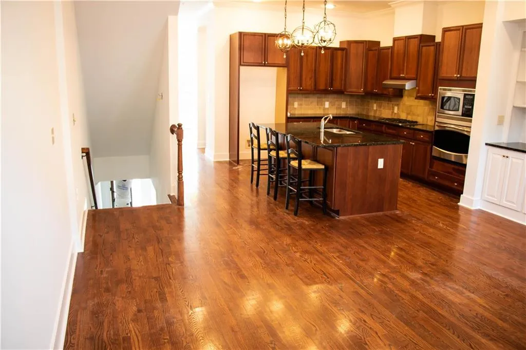 1112 River Vista Drive, Atlanta, Georgia 30339, 4 Bedrooms Bedrooms, ,4 BathroomsBathrooms,Residential,Sold,1112 River Vista Drive,6919239