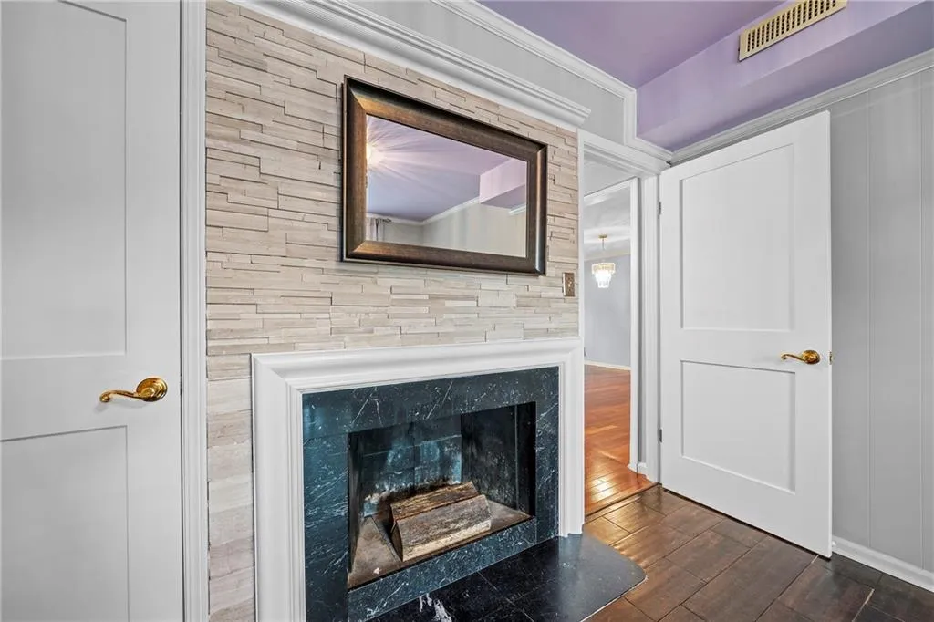 5400 Roswell Road Unit P 2, Sandy Springs, Georgia 30342, 2 Bedrooms Bedrooms, ,1 BathroomBathrooms,Residential,Sold,5400 Roswell Road Unit P 2,6866668