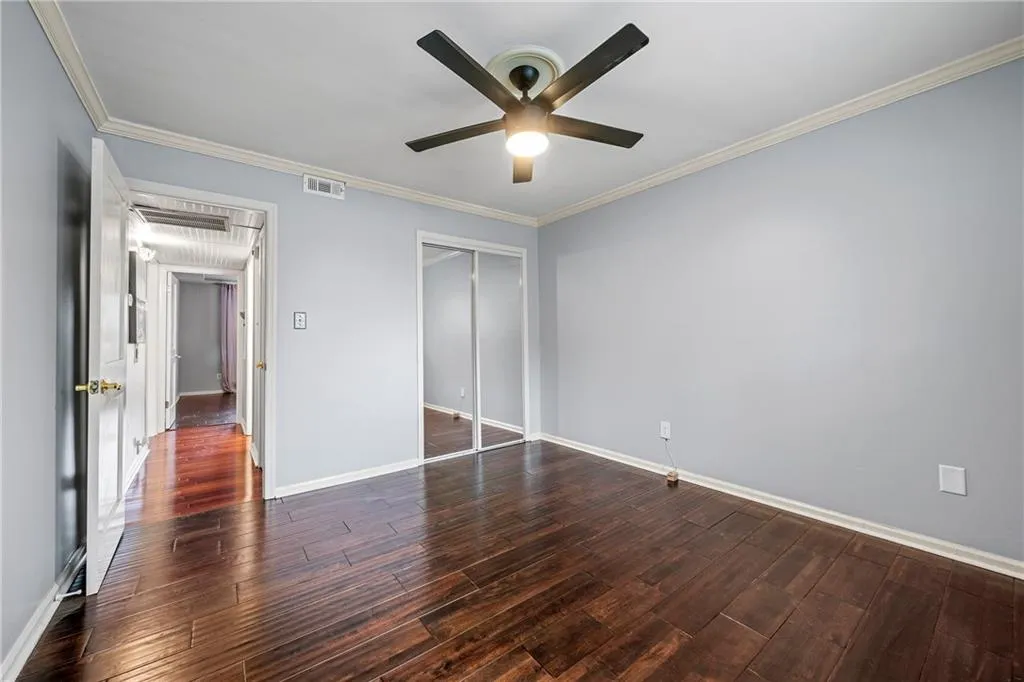 5400 Roswell Road Unit P 2, Sandy Springs, Georgia 30342, 2 Bedrooms Bedrooms, ,1 BathroomBathrooms,Residential,Sold,5400 Roswell Road Unit P 2,6866668