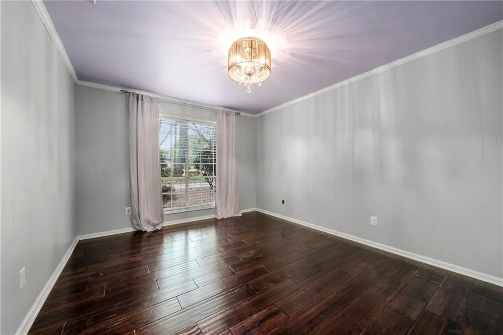 5400 Roswell Road Unit P 2, Sandy Springs, Georgia 30342, 2 Bedrooms Bedrooms, ,1 BathroomBathrooms,Residential,Sold,5400 Roswell Road Unit P 2,6866668