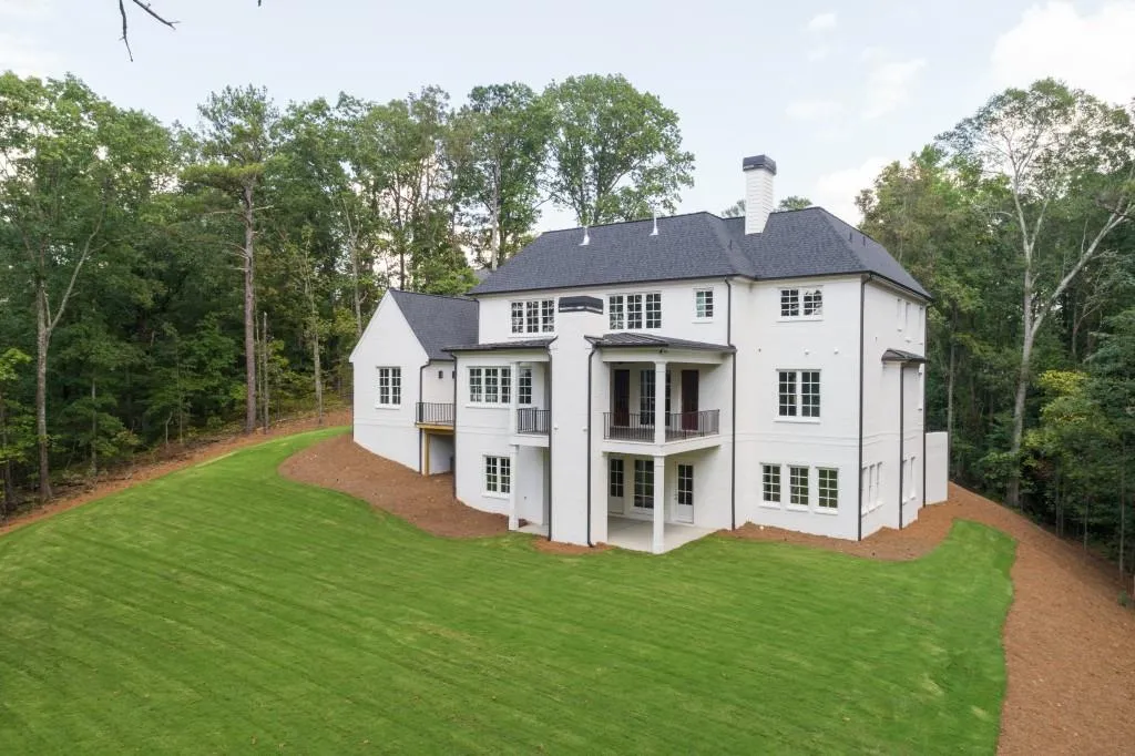 5010 Riverview Road, Sandy Springs, Georgia 30327, 5 Bedrooms Bedrooms, ,5 BathroomsBathrooms,Residential,Sold,5010 Riverview Road,5920603