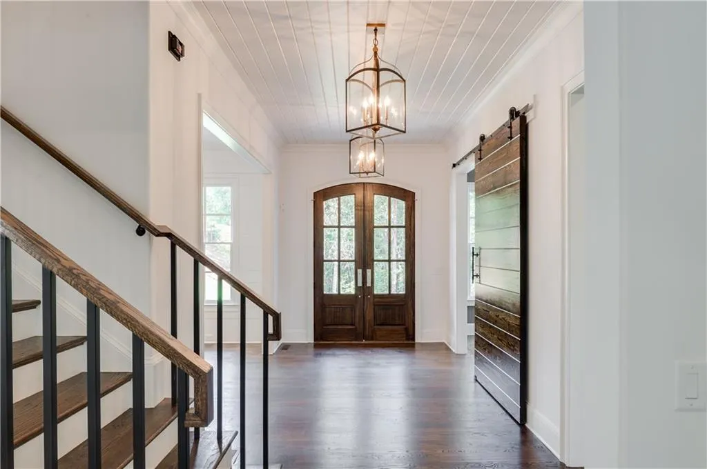 5010 Riverview Road, Sandy Springs, Georgia 30327, 5 Bedrooms Bedrooms, ,5 BathroomsBathrooms,Residential,Sold,5010 Riverview Road,5920603
