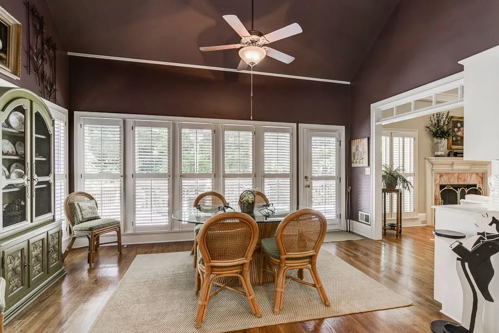 200 Grosvenor Place, Atlanta, Georgia 30328, 4 Bedrooms Bedrooms, ,3 BathroomsBathrooms,Residential,Sold,200 Grosvenor Place,5944465
