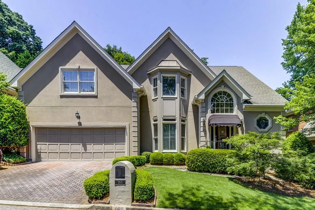 200 Grosvenor Place, Atlanta, Georgia 30328, 4 Bedrooms Bedrooms, ,3 BathroomsBathrooms,Residential,Sold,200 Grosvenor Place,5944465