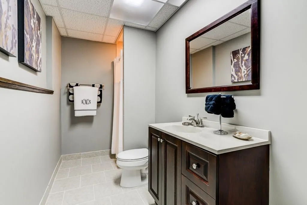 200 Grosvenor Place, Atlanta, Georgia 30328, 4 Bedrooms Bedrooms, ,3 BathroomsBathrooms,Residential,Sold,200 Grosvenor Place,5944465