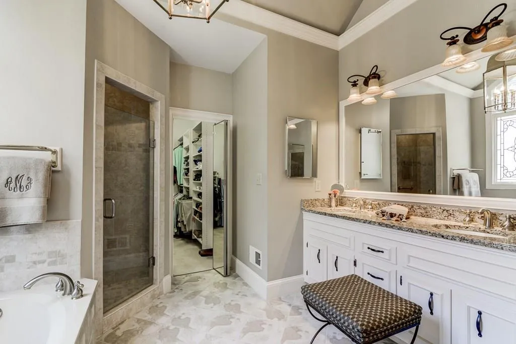 200 Grosvenor Place, Atlanta, Georgia 30328, 4 Bedrooms Bedrooms, ,3 BathroomsBathrooms,Residential,Sold,200 Grosvenor Place,5944465