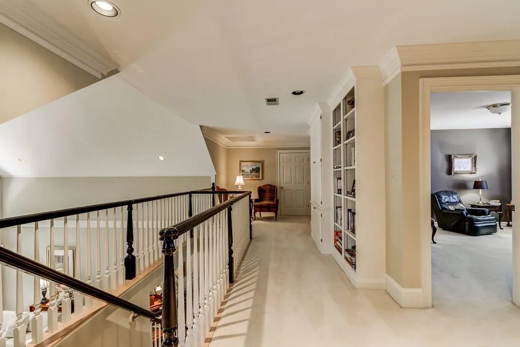 200 Grosvenor Place, Atlanta, Georgia 30328, 4 Bedrooms Bedrooms, ,3 BathroomsBathrooms,Residential,Sold,200 Grosvenor Place,5944465