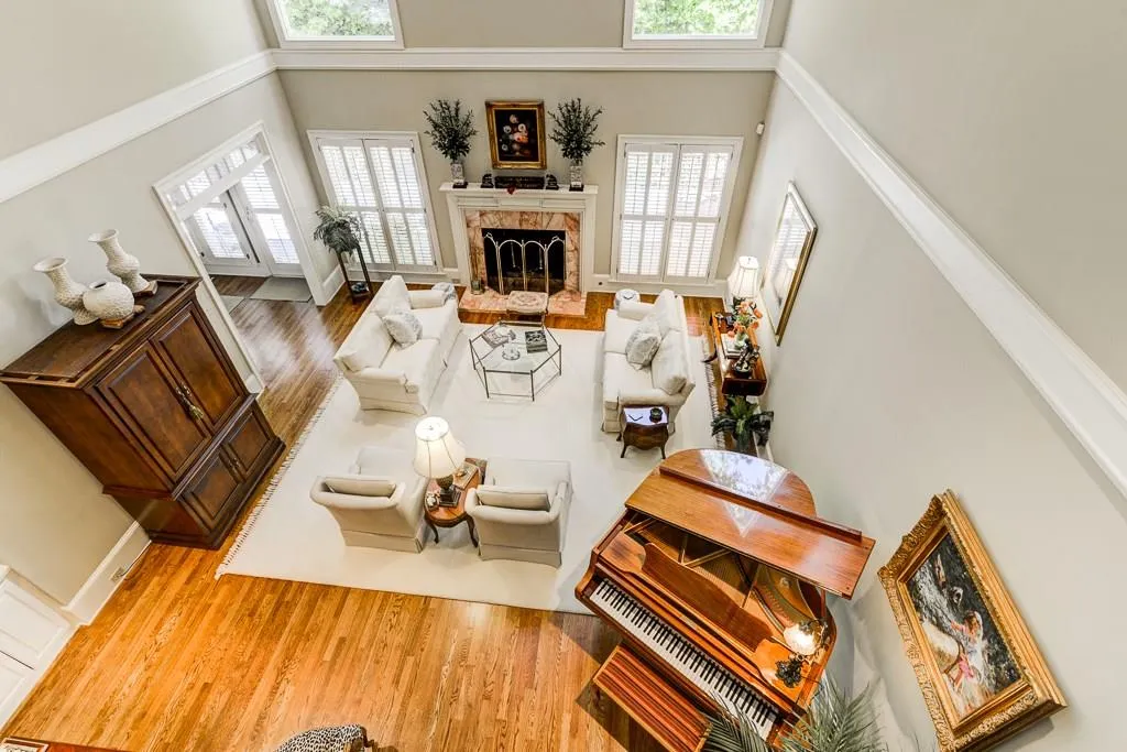 200 Grosvenor Place, Atlanta, Georgia 30328, 4 Bedrooms Bedrooms, ,3 BathroomsBathrooms,Residential,Sold,200 Grosvenor Place,5944465