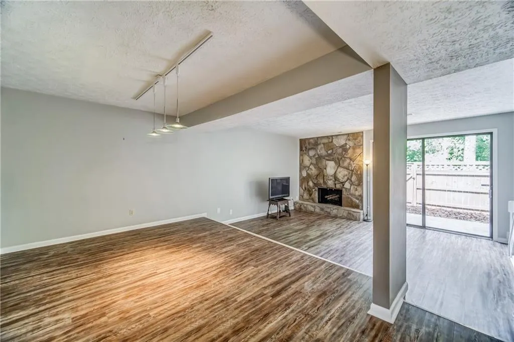 94 Goldrush Circle, Atlanta, Georgia 30328, 3 Bedrooms Bedrooms, ,3 BathroomsBathrooms,Residential,Sold,94 Goldrush Circle,6585761