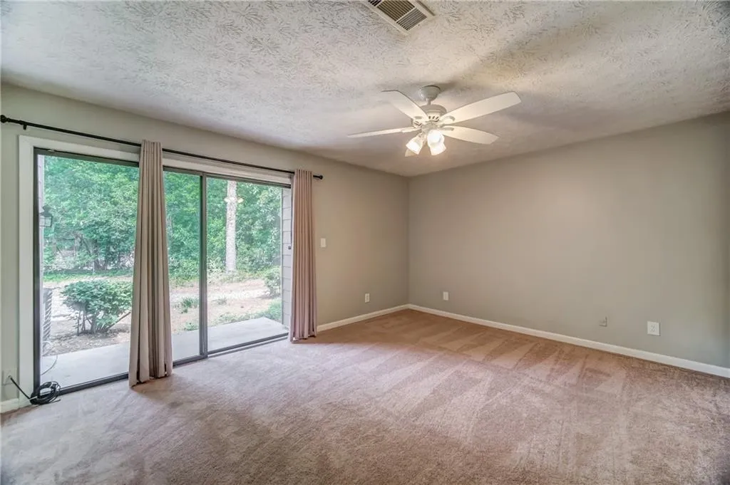 94 Goldrush Circle, Atlanta, Georgia 30328, 3 Bedrooms Bedrooms, ,3 BathroomsBathrooms,Residential,Sold,94 Goldrush Circle,6585761