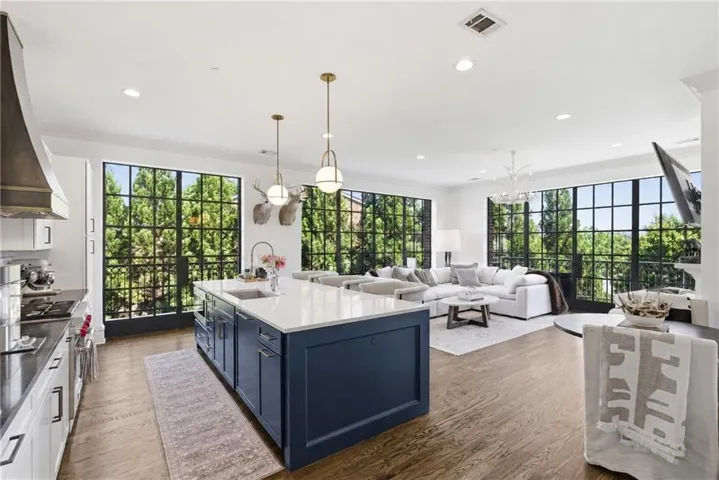 220 Vickery Falls Drive, Roswell, Georgia 30075