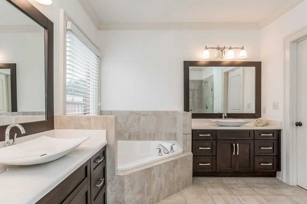 312 Riversgate Drive Unit 60, Atlanta, Georgia 30339, 5 Bedrooms Bedrooms, ,4 BathroomsBathrooms,Residential,Sold,312 Riversgate Drive Unit 60,5839350