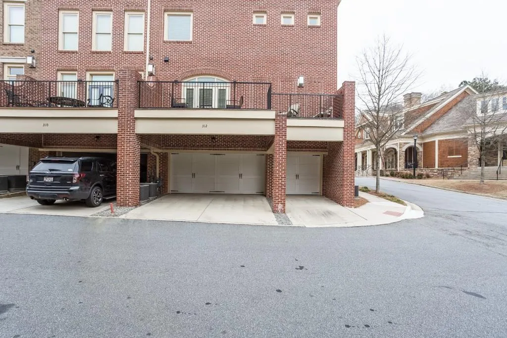312 Riversgate Drive Unit 60, Atlanta, Georgia 30339, 5 Bedrooms Bedrooms, ,4 BathroomsBathrooms,Residential,Sold,312 Riversgate Drive Unit 60,5839350