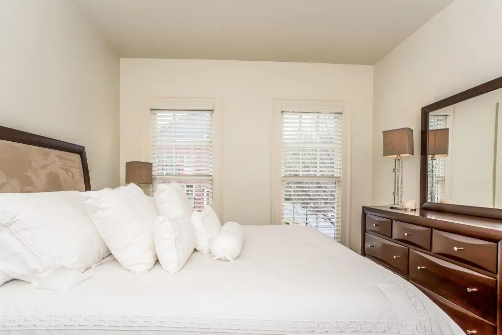 312 Riversgate Drive Unit 60, Atlanta, Georgia 30339, 5 Bedrooms Bedrooms, ,4 BathroomsBathrooms,Residential,Sold,312 Riversgate Drive Unit 60,5839350