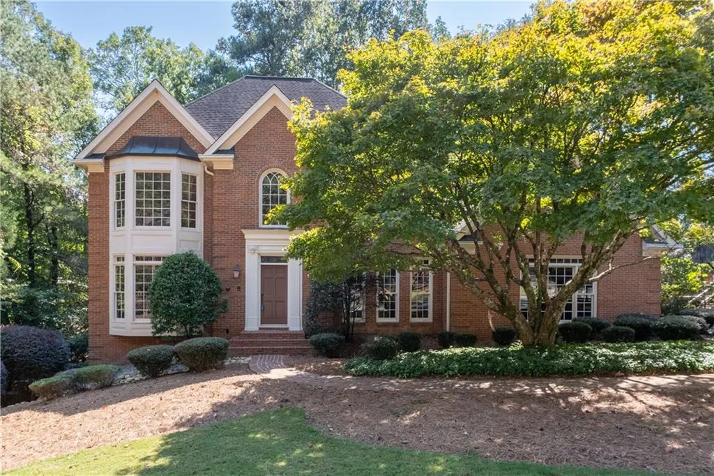 Classic brick beauty with Smart House technology. New carpet just installed and hardwoods refinished Classic brick beauty with Smart House technology. New carpet just installed and hardwoods refinished