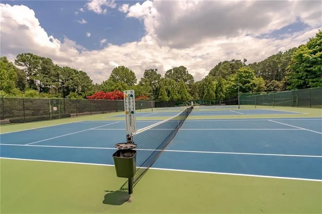 Competitive tennis teams or just play for fun Competitive tennis teams or just play for fun