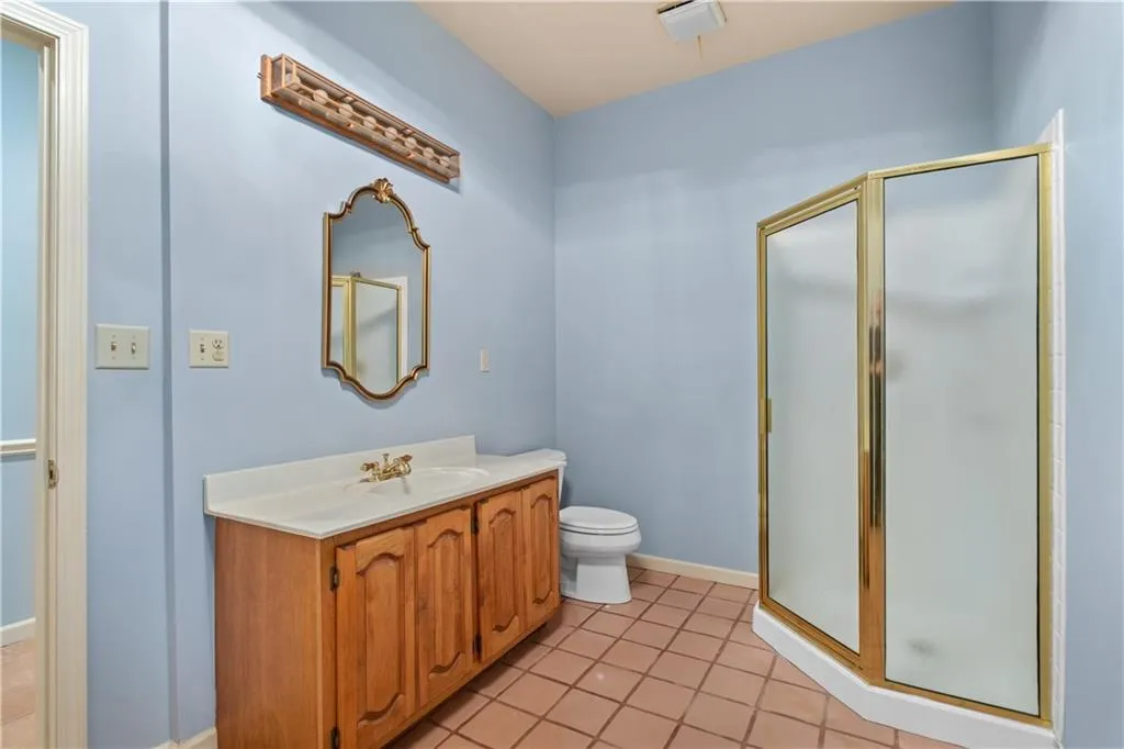 Terrace level full bath Terrace level full bath