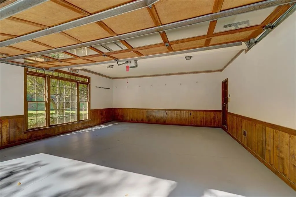 Oversize garage on main level. Walk right into the kitchen with your groceries and right out with your suitcases Oversize garage on main level. Walk right into the kitchen with your groceries and right out with your suitcases