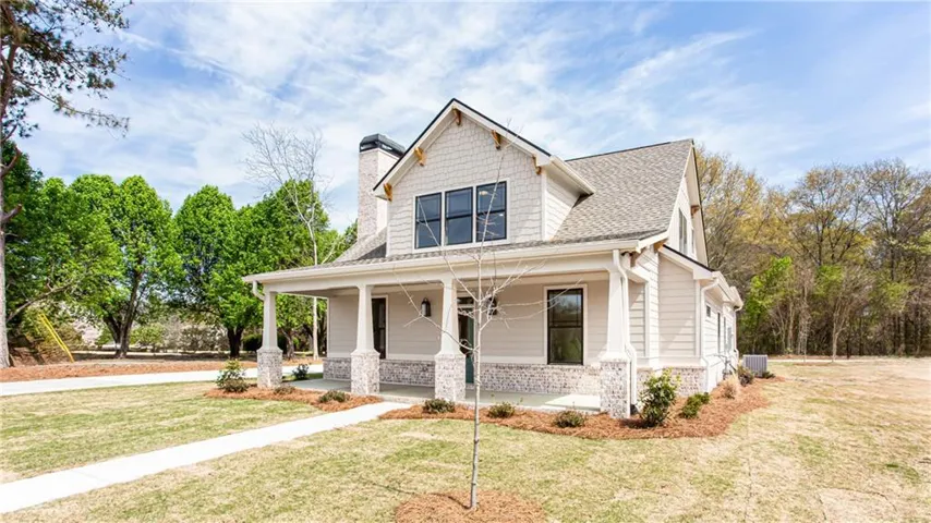 2044 Bennett Road, Grayson, Georgia 30017