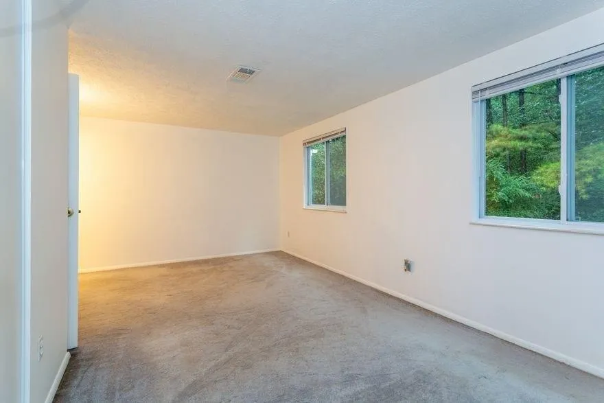 8869 Applegate Lane, Sandy Springs, Georgia 30350, 2 Bedrooms Bedrooms, ,2 BathroomsBathrooms,Residential,Sold,8869 Applegate Lane,6636492