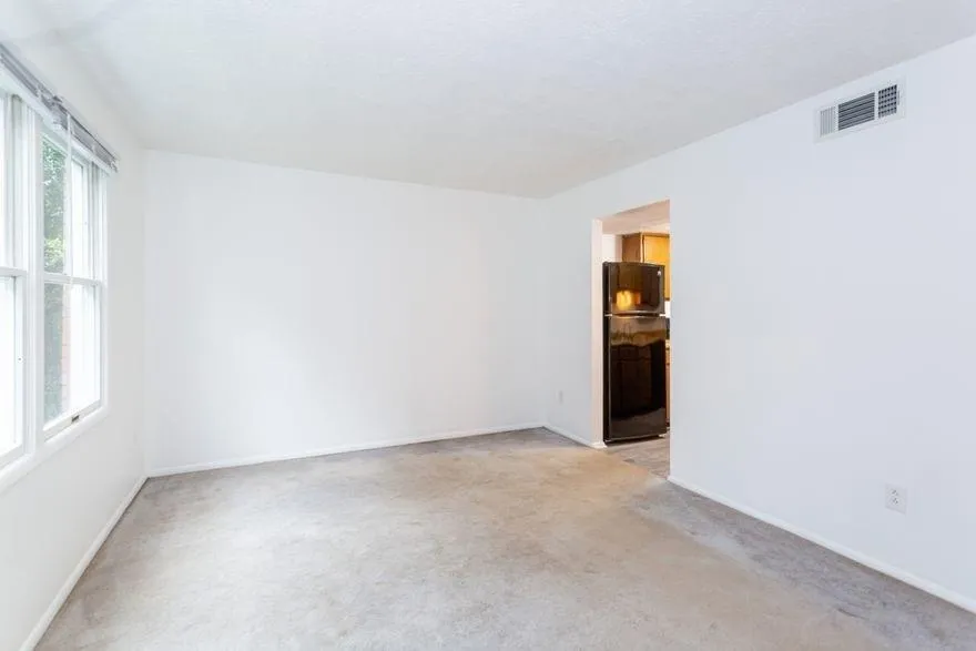 8869 Applegate Lane, Sandy Springs, Georgia 30350, 2 Bedrooms Bedrooms, ,2 BathroomsBathrooms,Residential,Sold,8869 Applegate Lane,6636492