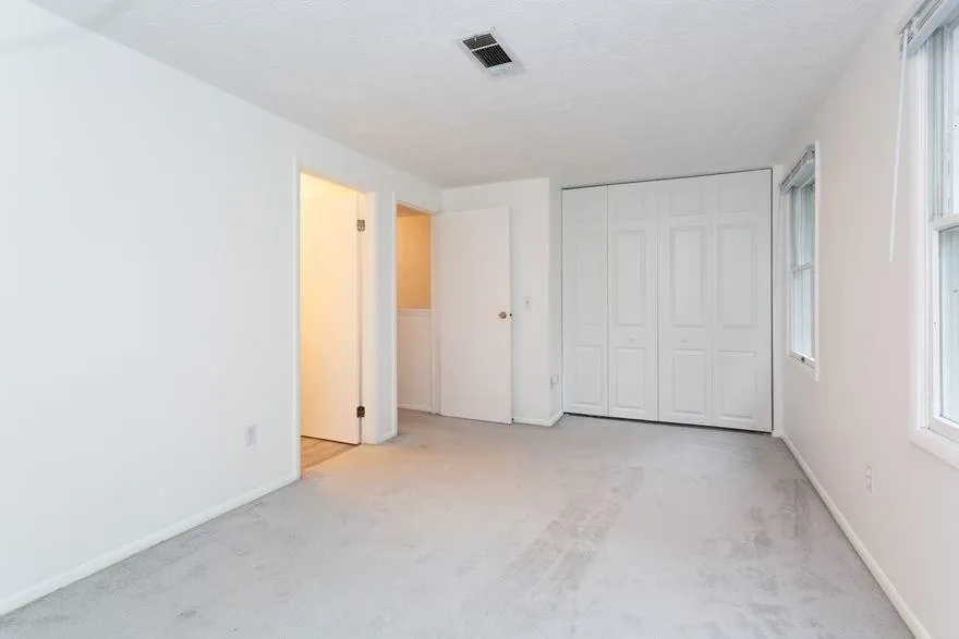 8869 Applegate Lane, Sandy Springs, Georgia 30350, 2 Bedrooms Bedrooms, ,2 BathroomsBathrooms,Residential,Sold,8869 Applegate Lane,6636492