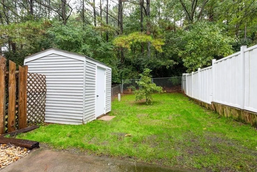 8869 Applegate Lane, Sandy Springs, Georgia 30350, 2 Bedrooms Bedrooms, ,2 BathroomsBathrooms,Residential,Sold,8869 Applegate Lane,6636492