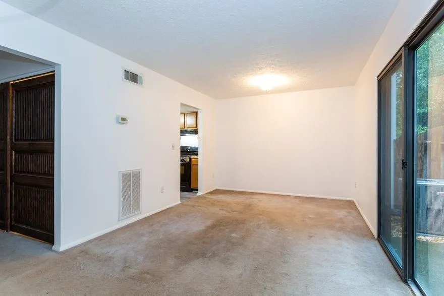 8869 Applegate Lane, Sandy Springs, Georgia 30350, 2 Bedrooms Bedrooms, ,2 BathroomsBathrooms,Residential,Sold,8869 Applegate Lane,6636492