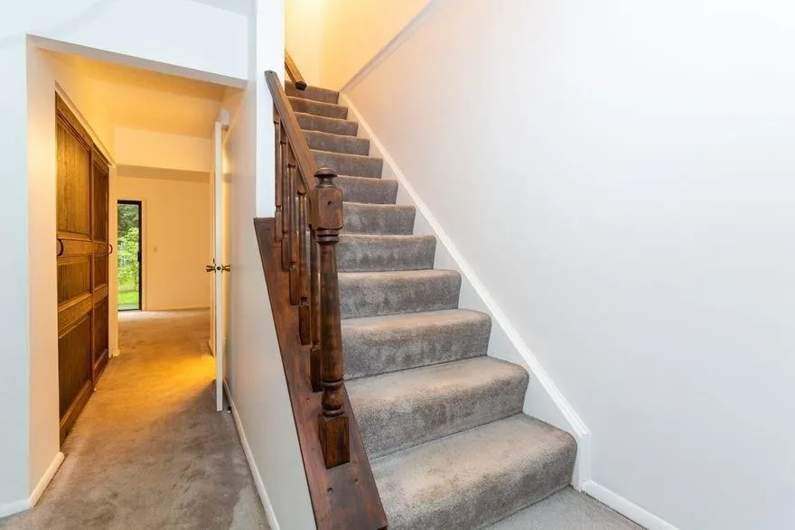 8869 Applegate Lane, Sandy Springs, Georgia 30350, 2 Bedrooms Bedrooms, ,2 BathroomsBathrooms,Residential,Sold,8869 Applegate Lane,6636492