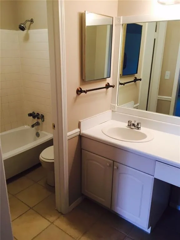 909 Natchez Trace Unit 909, Atlanta, Georgia 30350, 2 Bedrooms Bedrooms, ,2 BathroomsBathrooms,Residential,Sold,909 Natchez Trace Unit 909,5668135