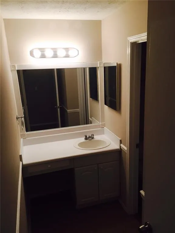 909 Natchez Trace Unit 909, Atlanta, Georgia 30350, 2 Bedrooms Bedrooms, ,2 BathroomsBathrooms,Residential,Sold,909 Natchez Trace Unit 909,5668135