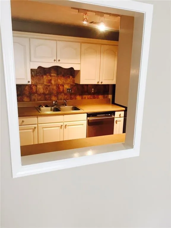 909 Natchez Trace Unit 909, Atlanta, Georgia 30350, 2 Bedrooms Bedrooms, ,2 BathroomsBathrooms,Residential,Sold,909 Natchez Trace Unit 909,5668135