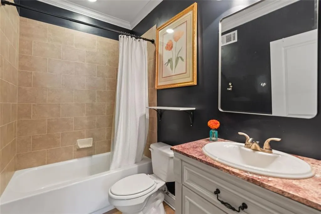 Downstairs full bath