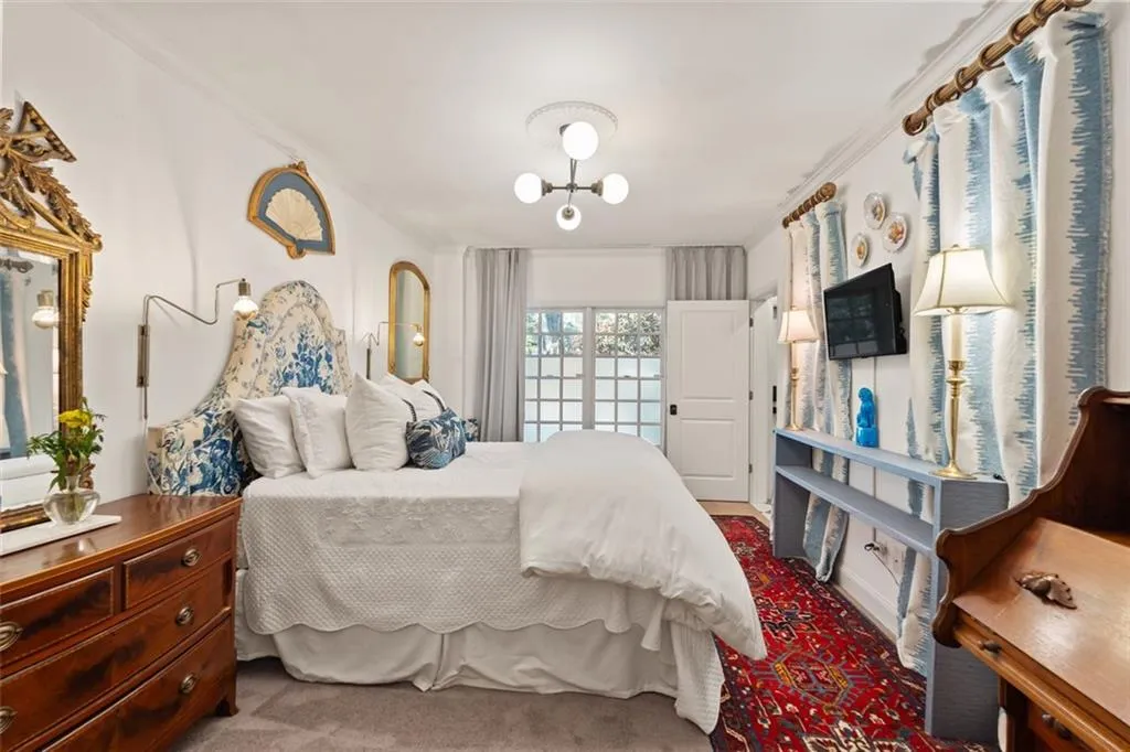 Large ensuite bedroom is perfect for au pair or in-law suite