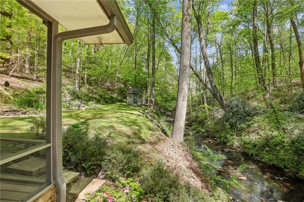 3311 Stillhouse Road Se, Atlanta, Georgia 30339, 4 Bedrooms Bedrooms, ,4 BathroomsBathrooms,Residential,For Sale,3311 Stillhouse Road Se,7560171