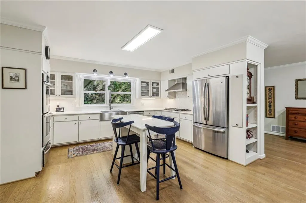 3311 Stillhouse Road Se, Atlanta, Georgia 30339, 4 Bedrooms Bedrooms, ,4 BathroomsBathrooms,Residential,For Sale,3311 Stillhouse Road Se,7560171
