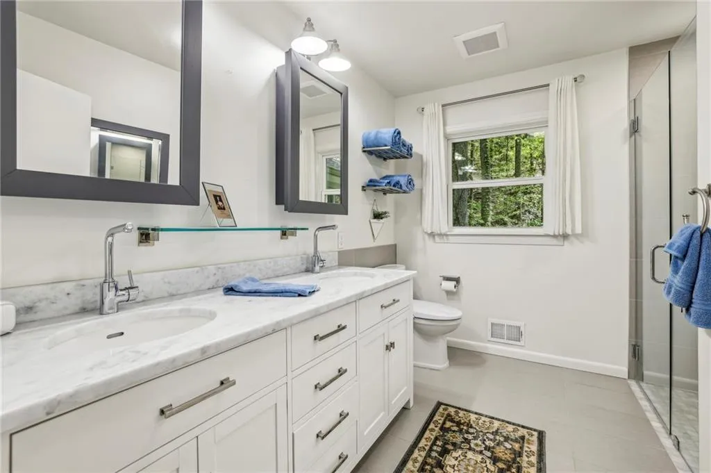 3311 Stillhouse Road Se, Atlanta, Georgia 30339, 4 Bedrooms Bedrooms, ,4 BathroomsBathrooms,Residential,For Sale,3311 Stillhouse Road Se,7560171