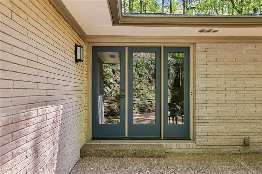 3311 Stillhouse Road Se, Atlanta, Georgia 30339, 4 Bedrooms Bedrooms, ,4 BathroomsBathrooms,Residential,For Sale,3311 Stillhouse Road Se,7560171