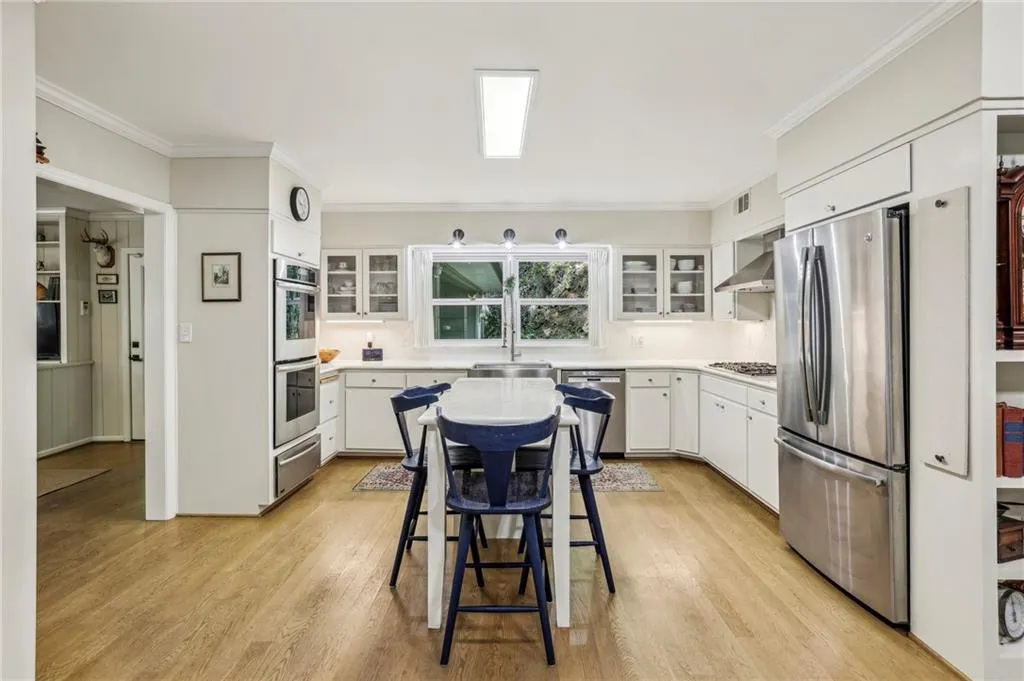 Ready to move in and cook up a great meal